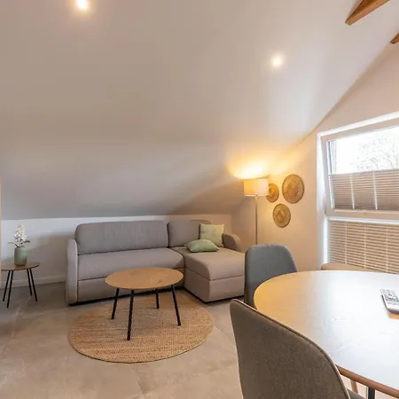 Ferienappartment Spiekeroog - Insel Auf Dem Festland شقة نايهالينجازييل
